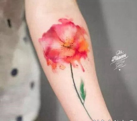 纹身罂粟花 艳丽漂亮的罂粟花纹身图案作品