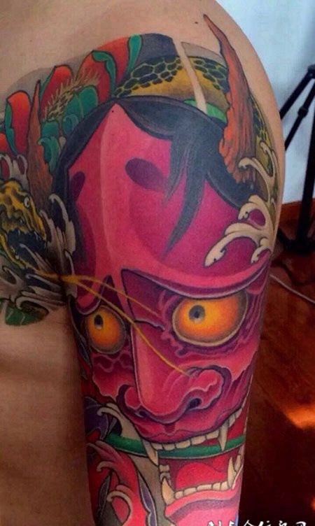 怨之深爱之切，半甲般若彩绘纹身