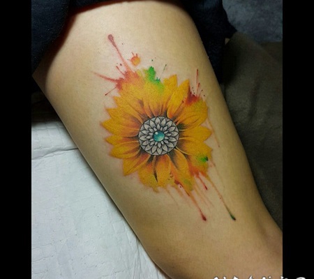 向日葵纹身图案 纹身植物向日葵纹身图案