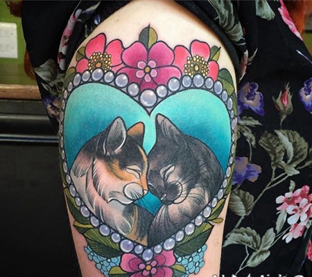 纹身图案小猫 彩绘纹身或黑色的小猫纹身图案