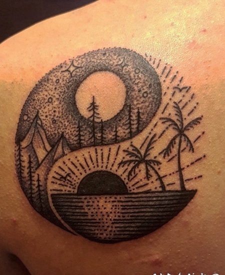 纹身八卦图 阴阳互补的创意八卦纹身图案