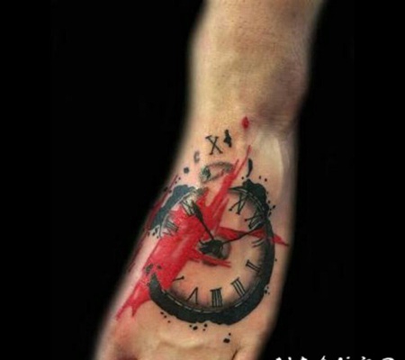 钟表纹身图案 10组黑灰色的创意钟表纹身图案