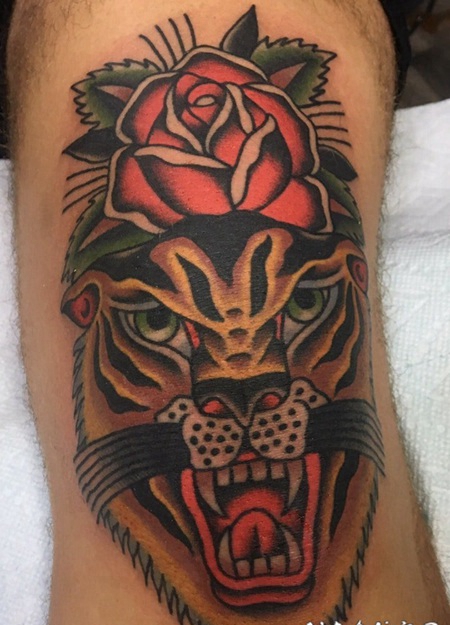 纹身老虎头图片 凶猛霸气的老虎头纹身图案