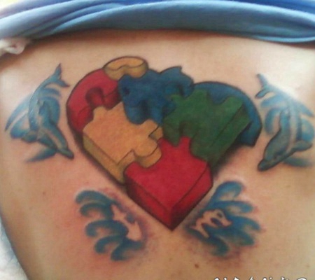 纹身海豚 优雅自由腾跃在海面的海豚纹身图案