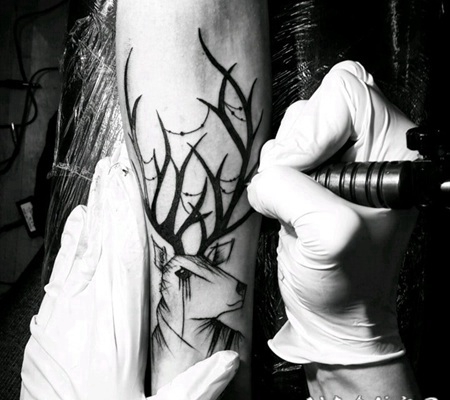 小鹿纹身图案 漂亮温顺的小鹿纹身图案