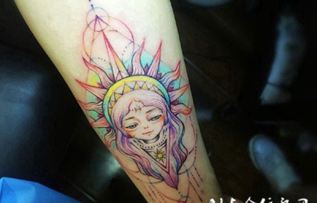 太阳女神,手臂可爱卡通少女彩绘纹身