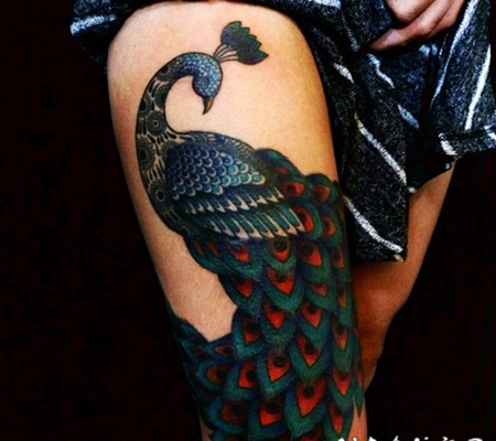 纹身 彩色羽毛 轻柔而又美丽的水彩羽毛纹身图案