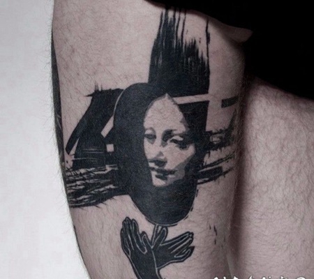 纹身黑色 色调暗沉的黑色色调纹身图案