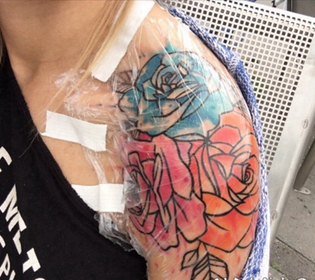 玫瑰纹身图 娇艳美丽的玫瑰纹身图案