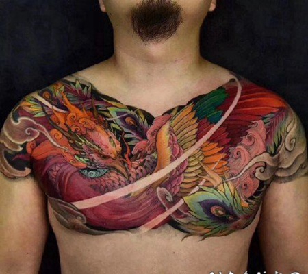 适合男士的帅气大花胸纹身作品图案