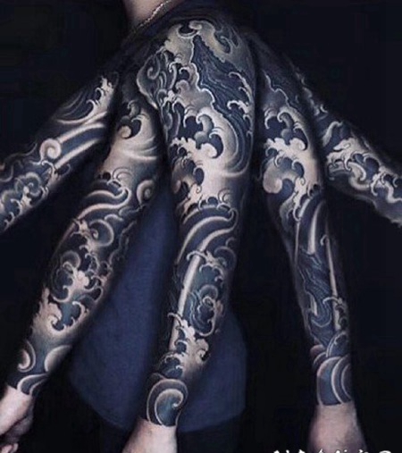 男性帅气的大花臂纹身作品