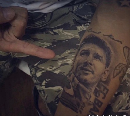 足球明星梅西的人像纹身作品图案