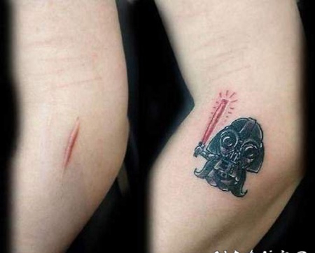 把伤疤化作纹身的创意图案