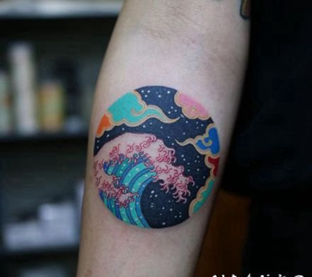 来自韩国的圆形里的创意小纹身