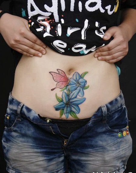 女性腹部剖腹产遮盖疤痕纹身作品