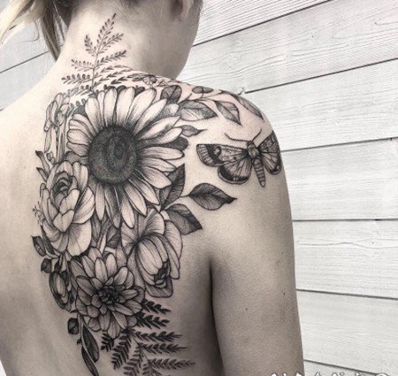 漂亮的黑灰色素花纹身图片1