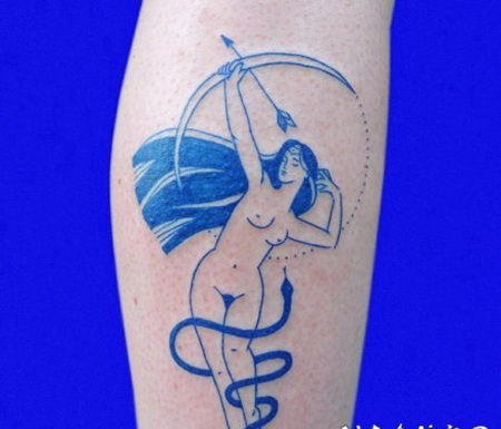 蓝色主题的简约小纹身欣赏