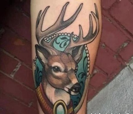 很小清新的小鹿头纹身图案