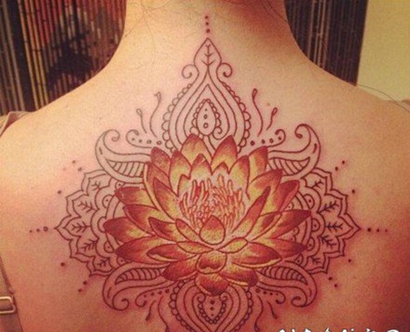 漂亮的莲花纹身图案赏析