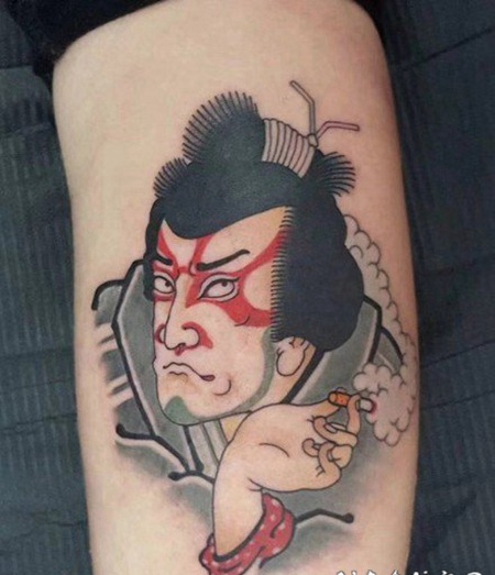 日式生首的彩色小图纹身作品