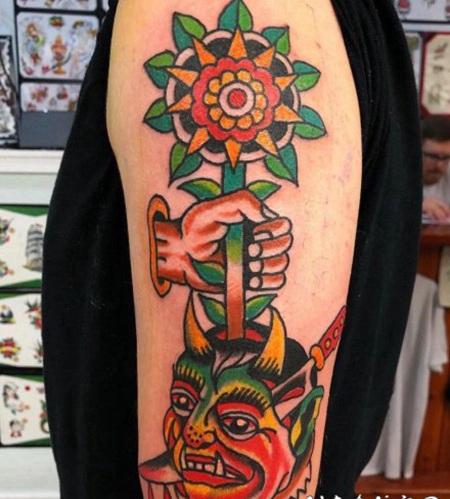 好看的1红色oldschool纹身图案