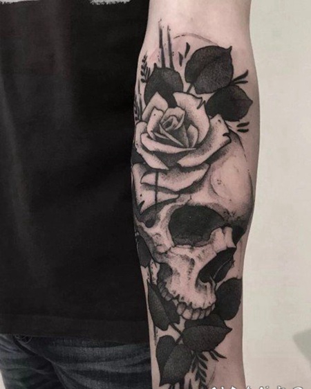 暗黑调的骷髅头纹身图案