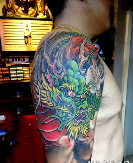 龙神驾临，手臂传统青龙彩绘纹身