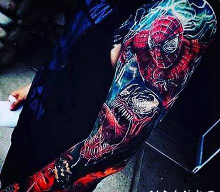 漫威电影毒液的角色纹身图案