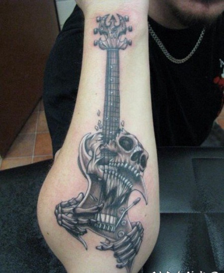 适合吉他手的吉他纹身图案