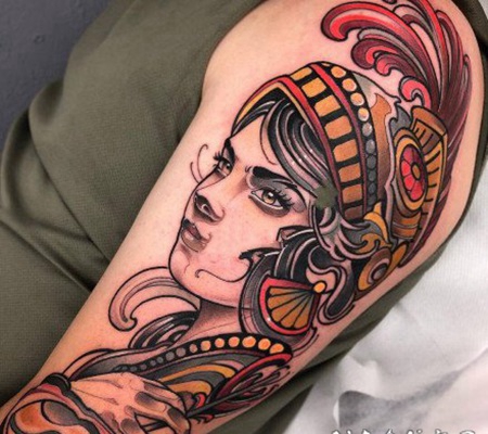 school风格的女郎纹身图案