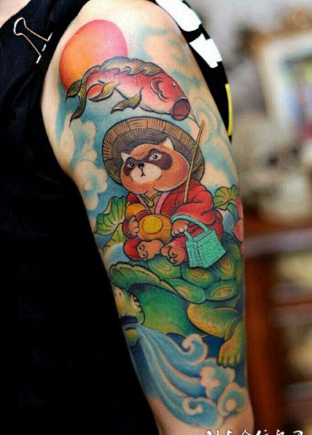 狸猫仙人，手臂狸猫鲤鱼旗卡通彩绘纹身