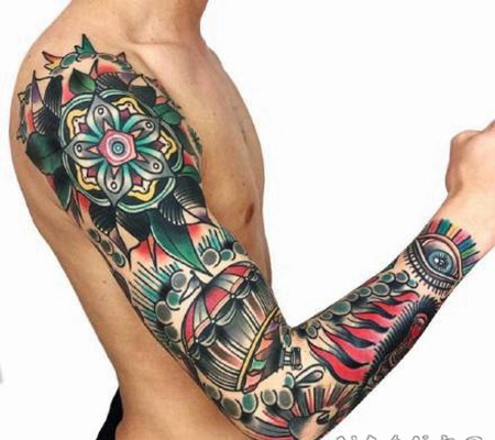 很漂亮的old school花臂花腿纹身