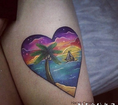 满满的都是爱，大腿心形美丽海滩彩绘纹身