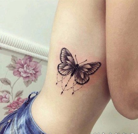 黑灰蝴蝶：创意的黑灰色蝴蝶纹身作品