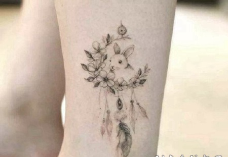 小清新的女生唯美捕梦网纹身图案