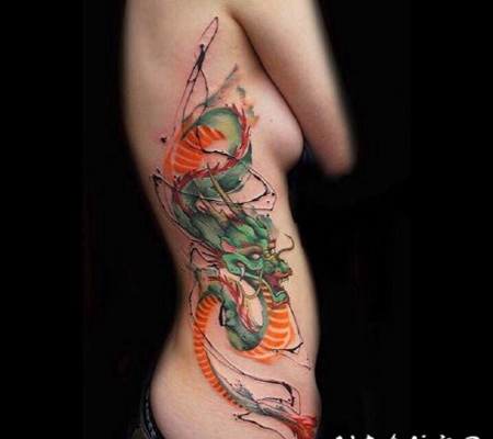 漂亮的水彩和写实结合的彩色纹身图案