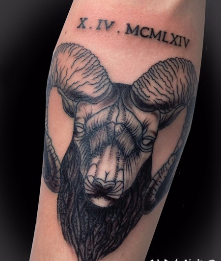 手臂上纹身图案 炫酷而又张扬的手臂上纹身图案