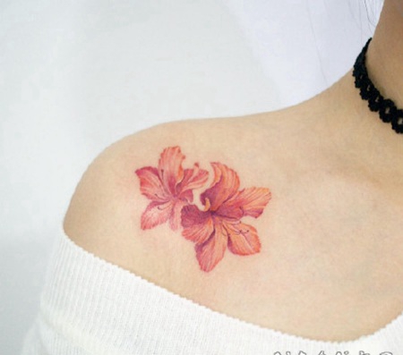 一套2女生小清新锁骨性感纹身套图