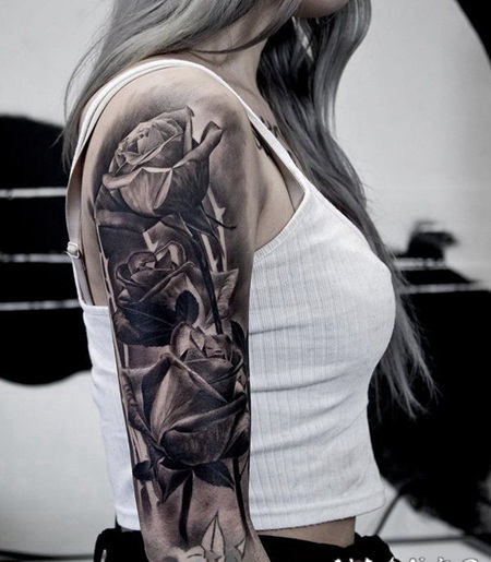 玫瑰纹身图 娇艳欲滴的玫瑰花纹身图案