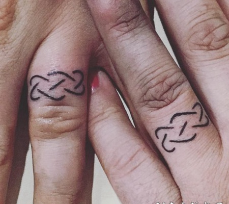 情侣纹身戒指 爱意浓浓的情侣戒指纹身图案