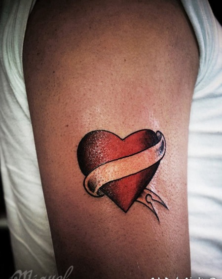 心形纹身图片 激情洋溢的心形纹身图案