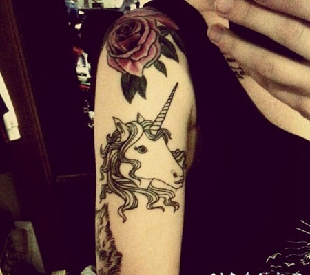 可爱独角兽纹身图案 童心又极具梦幻的独角兽纹身图案