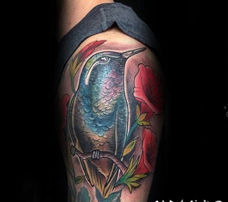 纹身鸟 小巧的蜂鸟纹身图案