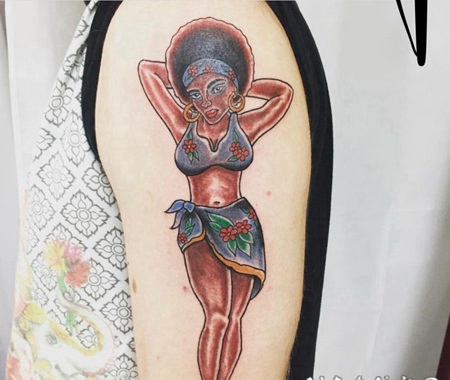 美女人物纹身图案 男生手臂上彩绘的美女人物纹身图片