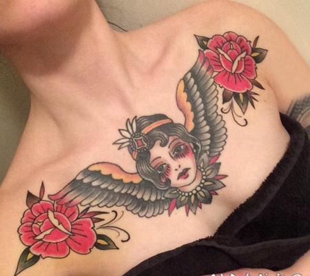 胸上纹身图案 女生胸上人物和翅膀纹身图片