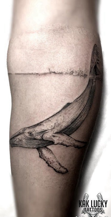 纹身鲸鱼 男生手臂上创意的鲸鱼纹身图片
