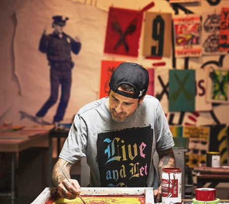 心脏纹身 黑灰纹身点刺技巧心脏纹身图案