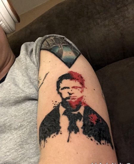 彩色泼墨纹身 男生手臂上彩色的泼墨纹身图片