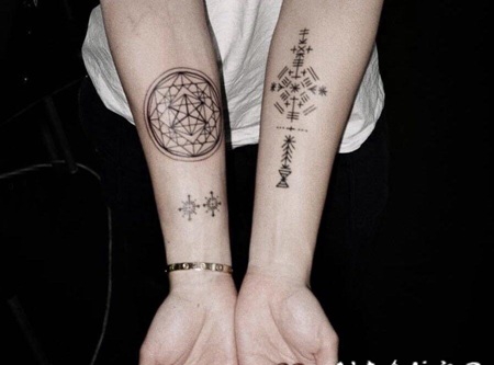 几何线条纹身 女生手臂上几何和线条纹身图片