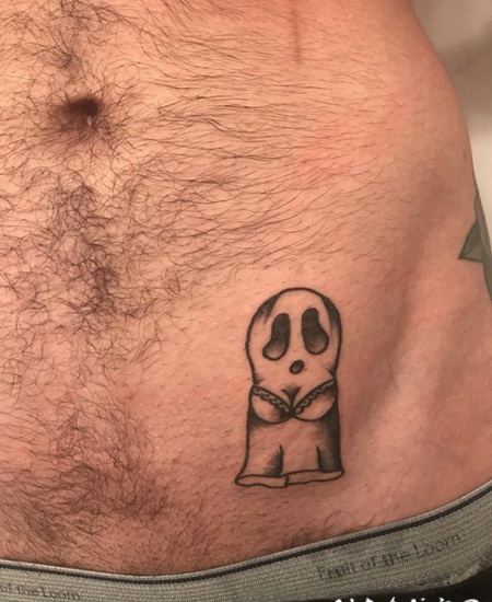 骷髅纹身 男生腹部黑灰纹身骷髅纹身图片